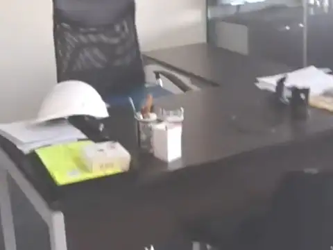 Oficina en Alquiler con 1 cochera
