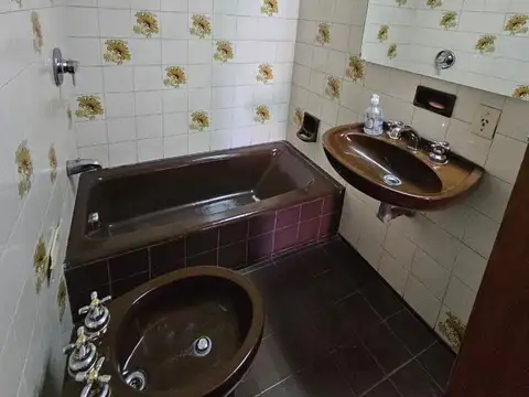 Oficina 2 ambientes con 1 baño