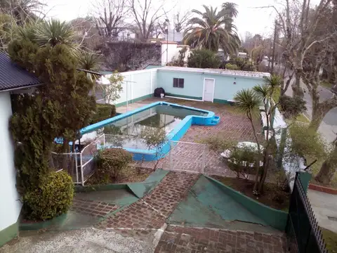 Casa 2 ambientes con 1 baño