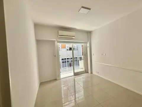 Alquiler Departamento 3 Ambientes Balcón y Patio Recoleta