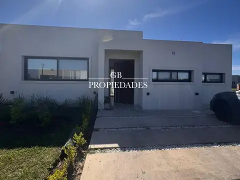 Venta de Casa en Santa Elisa, Pilar del Este