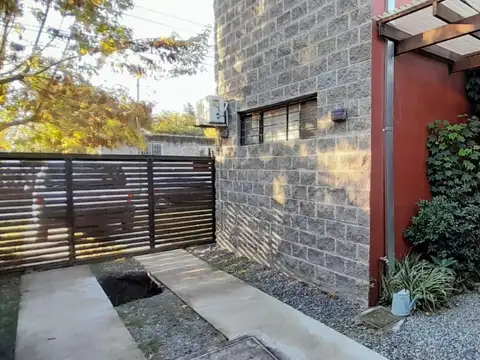 Casa - Venta - Argentina, Ezeiza - Avenida Los Padres 158