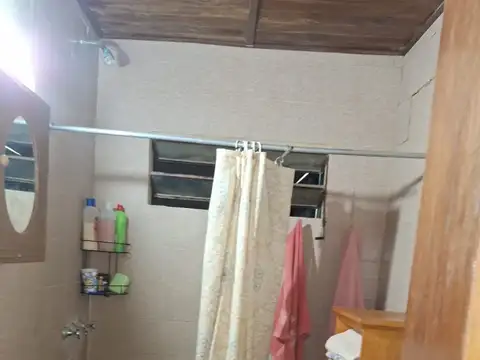 VENDO CASA EN VILLA ELISA