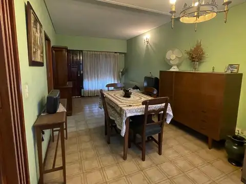 Casa en Venta en Castelar Sur, USD 98.000