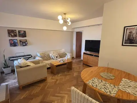 Directorio 300, Piso 10