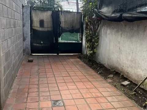 Depto Tipo Casa 2 ambientes con 1 baño