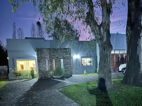 Sausalito, Pilar