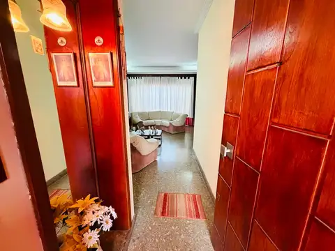 Depto Tipo Casa en Venta 53 años