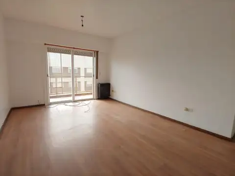 Felipe Vallese 400 - 3 Ambientes c/ Balcón y Cochera - Caballito