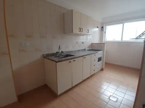 Departamento en Alquiler con 1 cocheras