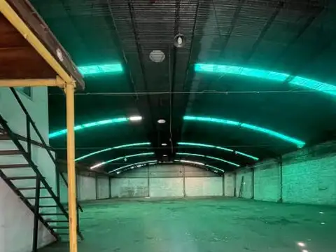 Oroño 3657 , Piso 0