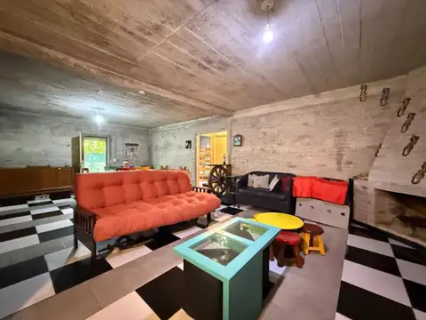 Casa 3 ambientes con 2 baños