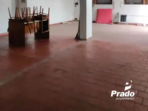 Local en Alquiler en Melchor Romero, $ 1.500.000