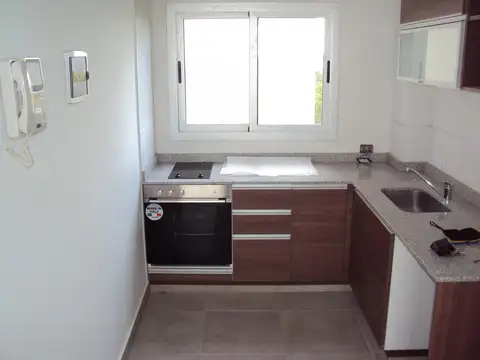 Departamento en Alquiler en Morón, $ 650.000