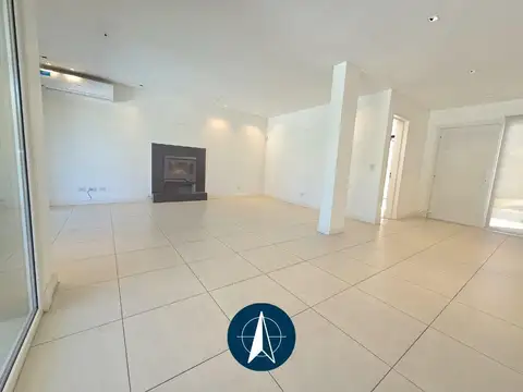 Casa en Alquiler de 3 dormitorios