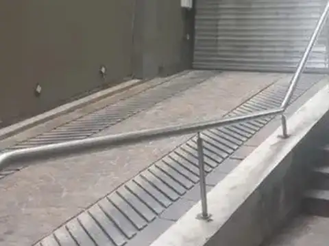 Cochera en Guevara 1600