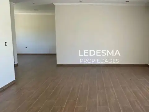 VENTA CASA 4 AMBIENTES BARRIO SANTA INES COMARCAS DE LUJAN