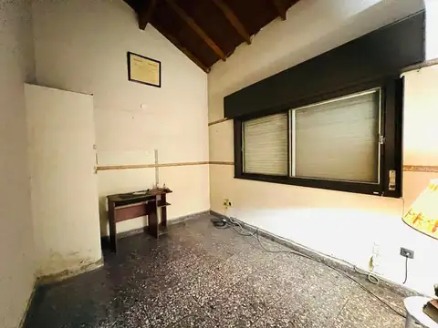 casa en venta Castelar Sur.