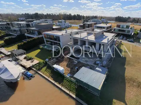 Casa en Venta en 7 ambienres Yacht Nordelta
