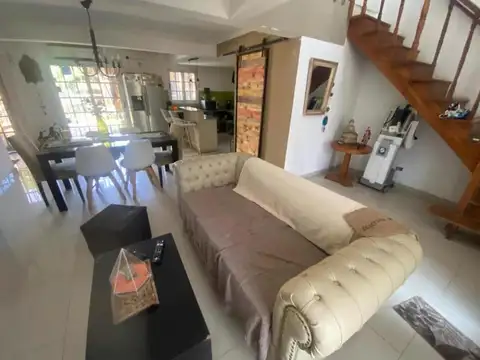 Los Cardales e/ Gobernador Guillermo Udaondo y Ollantay