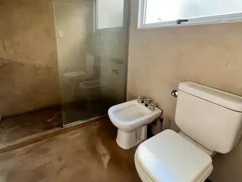 Casa en Alquiler al Este