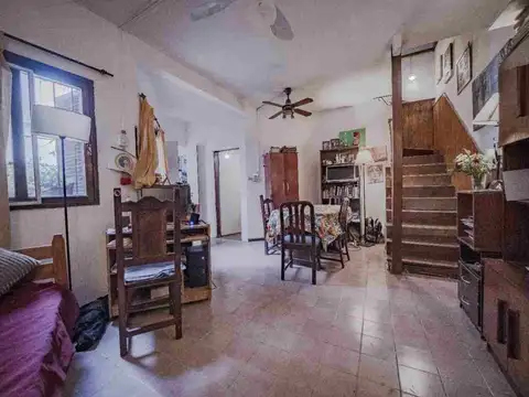 Depto Tipo Casa en Venta 50 años