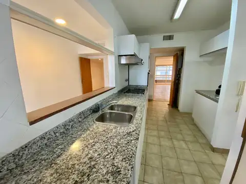 Departamento en Alquiler de 5 ambientes