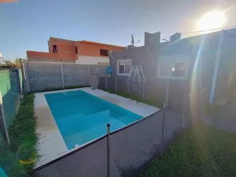 Casa 3 ambientes con 1 baño