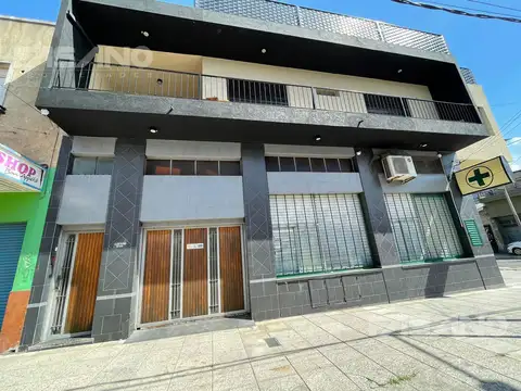 Depto Tipo Casa 5 ambientes con 3 baños