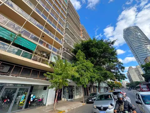 Av Santa Fe 4900, Piso 8