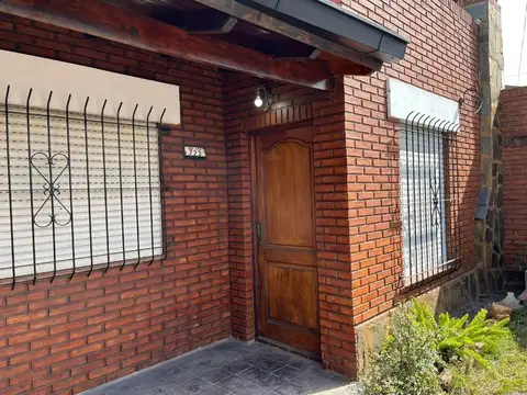 Casa en Venta en Pilar sobre la calle Guido