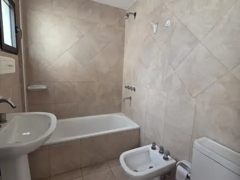 25 De Mayo 900, Piso 1