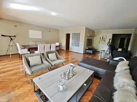 Departamento en Venta de 4 dormitorios