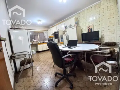 Departamento 5 ambientes con 2 baños