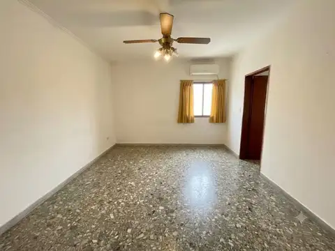 Depto Tipo Casa en Venta en Parque Avellaneda, USD 99.000