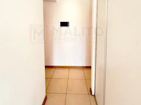 EXCELENTE MONOAMBIENTE CON BALCÒN