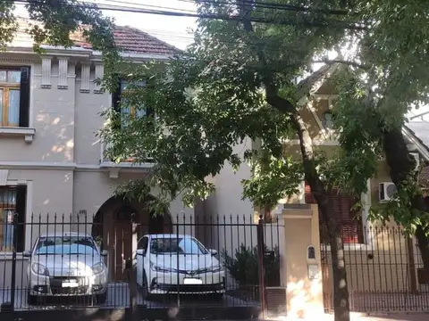 Casa cinco ambientes en Venta San Martin