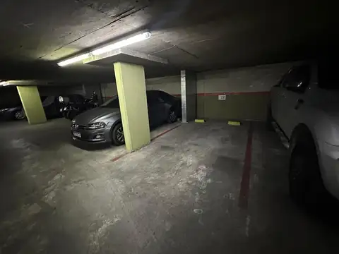 Cochera en Alquiler para coche mediano