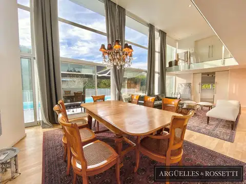 Casa en Venta en Funes, USD 950.000