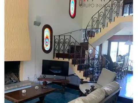 Casa en Alquiler de 3 dormitorios