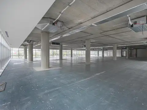 Alquiler oficina en San Isidro Plaza, Martínez