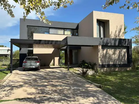 Casa en alquiler 3 dormis Puerto Roldan