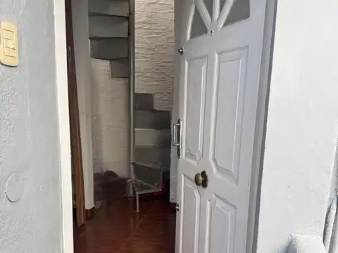 Av Gaona 2000