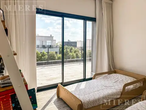Casa en venta en Vila Marina II, Villanueva
