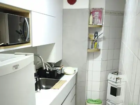 Larrañaga 180 , Piso 2