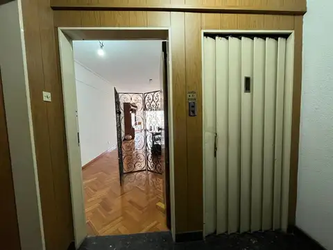 Departamento 5 ambientes con 3 baños