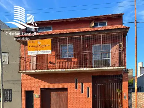 Casa Multifamiliar en Venta - Apta Credito- en Villa Madero