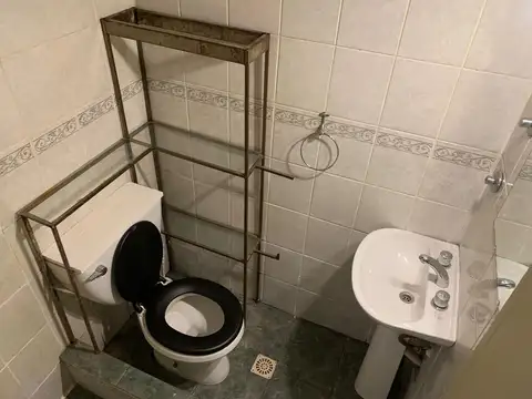 Pasaje Gutiérrez 1759 Depto C