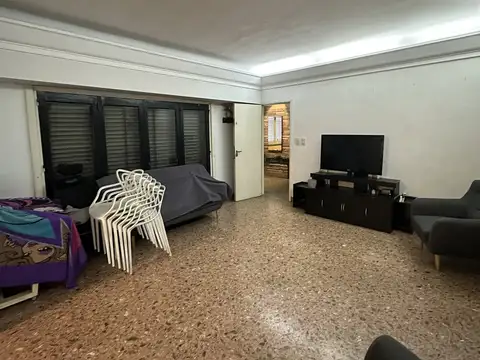 General Güemes 1000, Piso 1