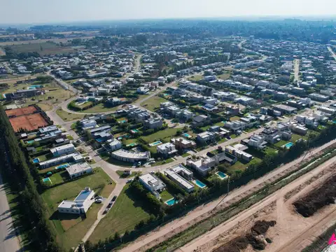 Terreno en  venta en Funes Lake Barrio Privado